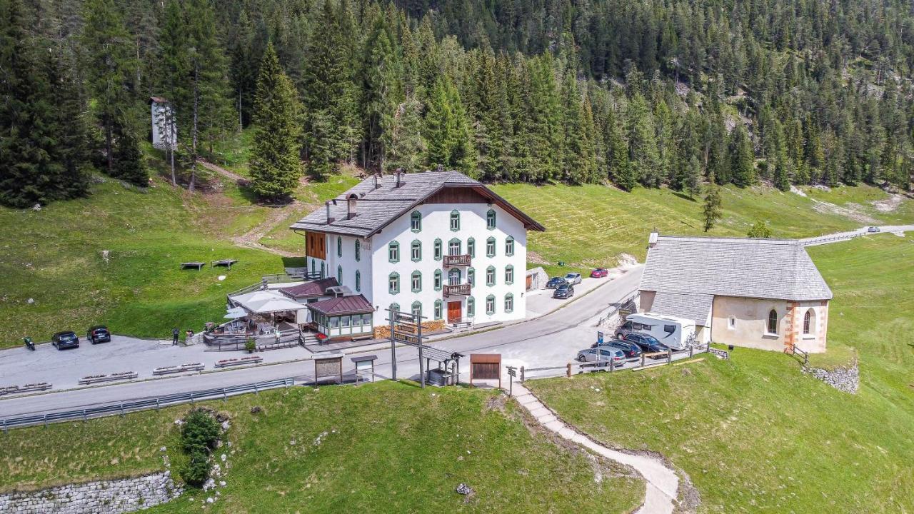 Rifugio Ospitale Hotel Cortina d'Ampezzo Luaran gambar