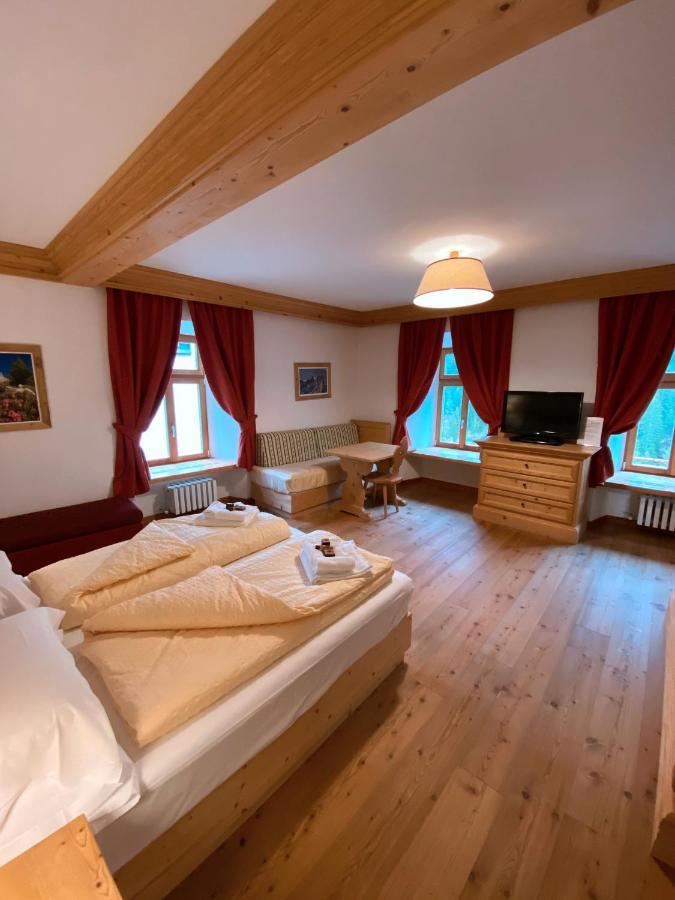 Rifugio Ospitale Hotel Cortina d'Ampezzo Luaran gambar