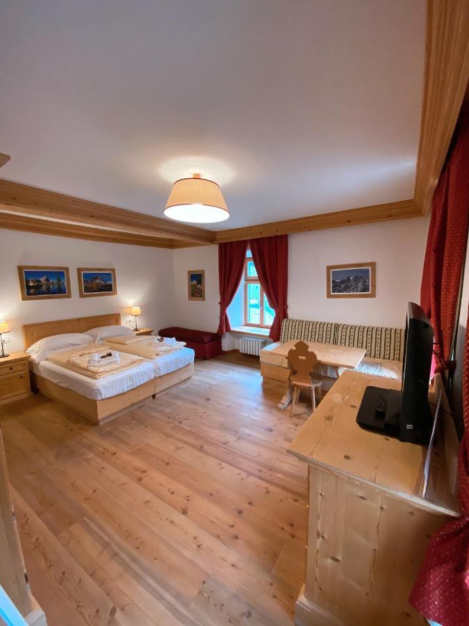 Rifugio Ospitale Hotel Cortina d'Ampezzo Luaran gambar